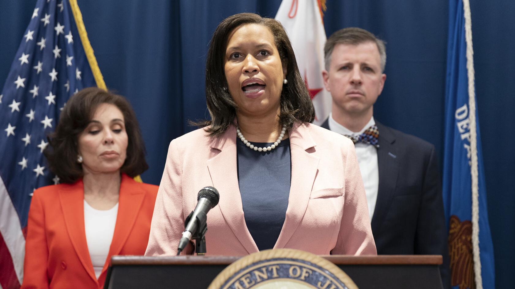 Trump says he's placing Washington police under federal control and deploying the National Guard